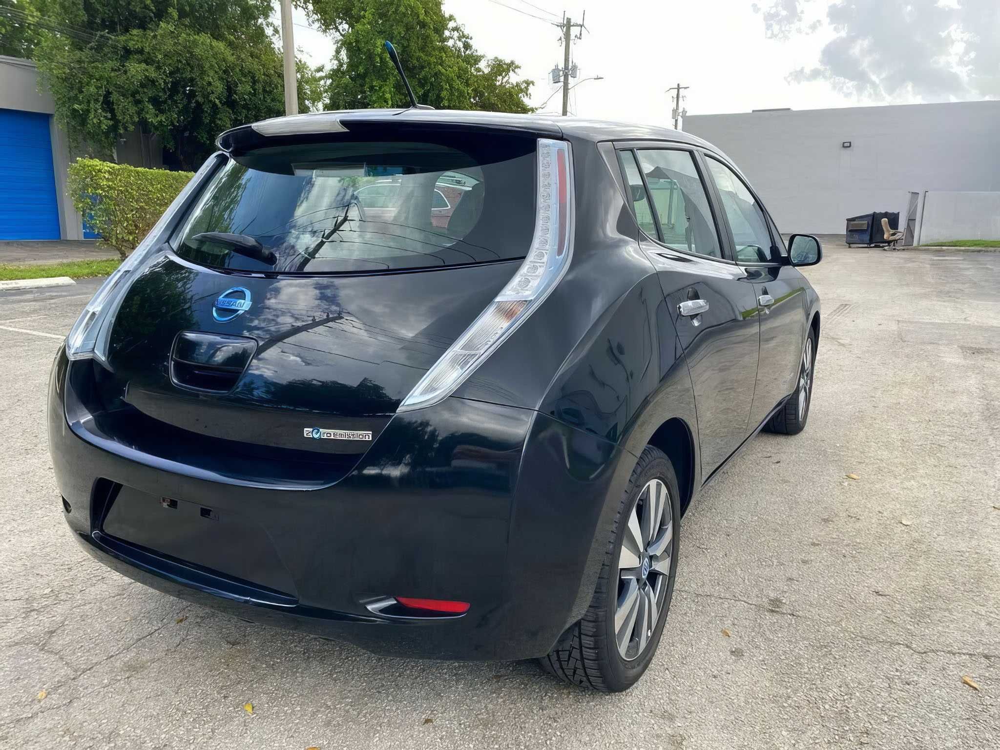 2013 Nissan LEAF SL 2013