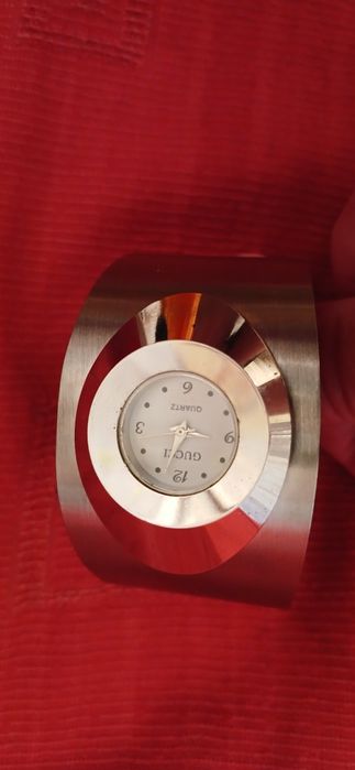 Годинники жіночі GUCCI, гарний стан!