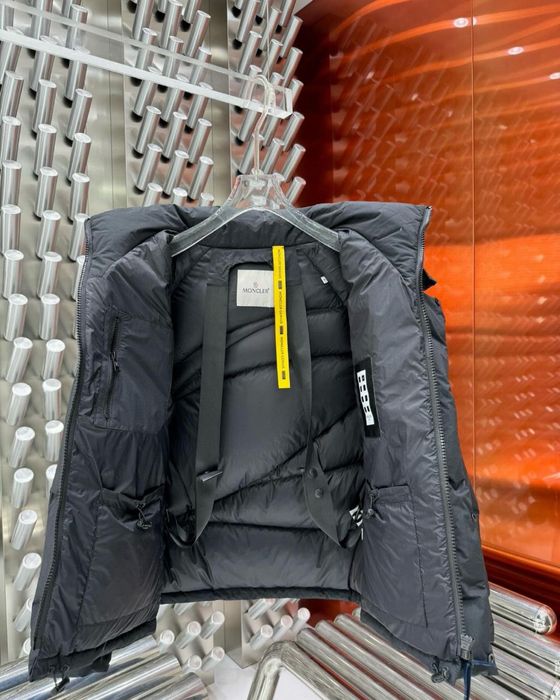 Пуховик Moncler чоловіча зимова М
