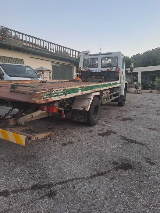 VENDE- SE FORD CARGO