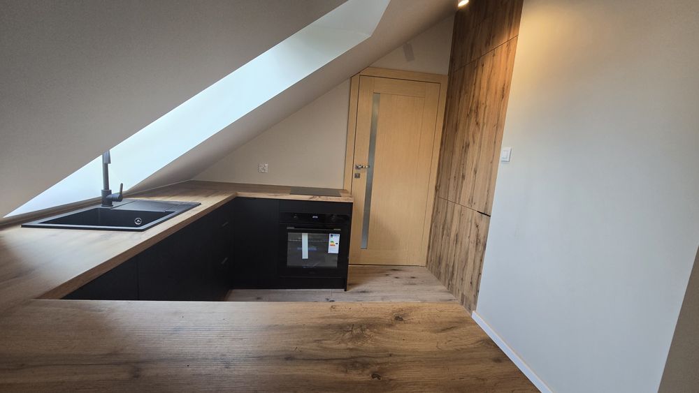 Bardzo ładna, gustowna kawalerka. Gliwice, ul.Sobieskiego,klimatyzacja