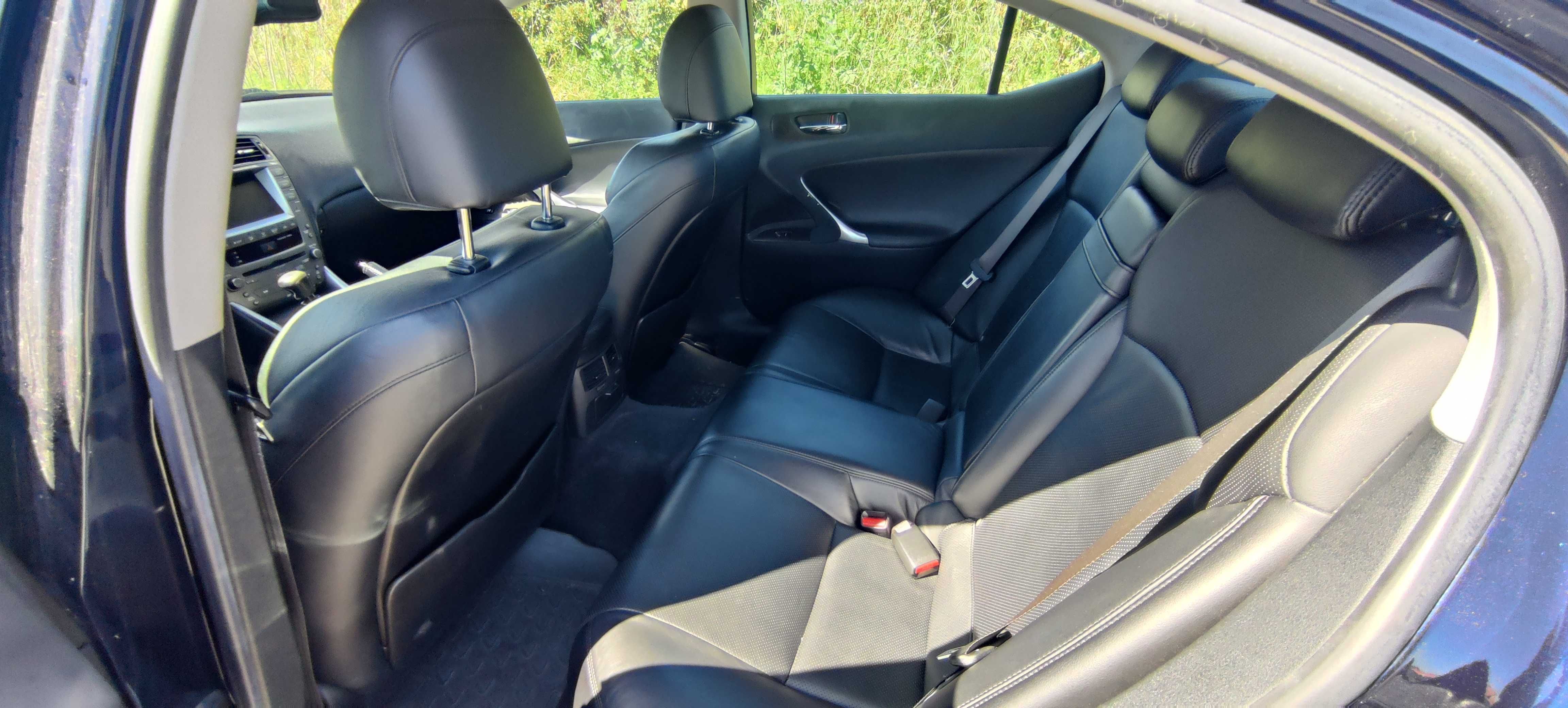 Lexus IS 220D Luxury Full extras