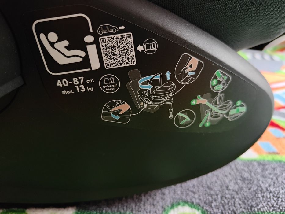 Fotelik Maxi Cosi Peble 360° z bazą ISOFIX