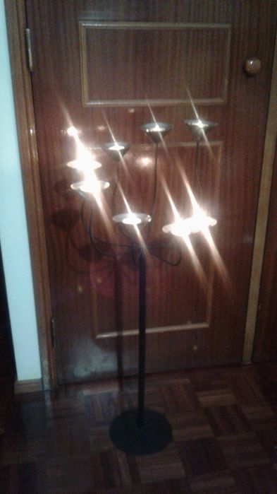 Castiçal para 8 velas.