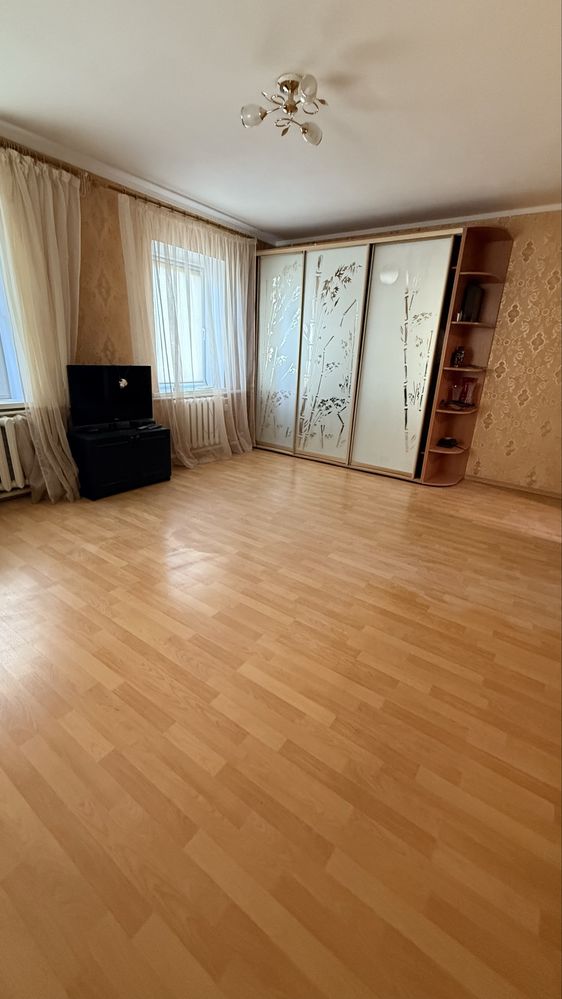 Продам будинок у Таромському з ремонтом, район АТБ