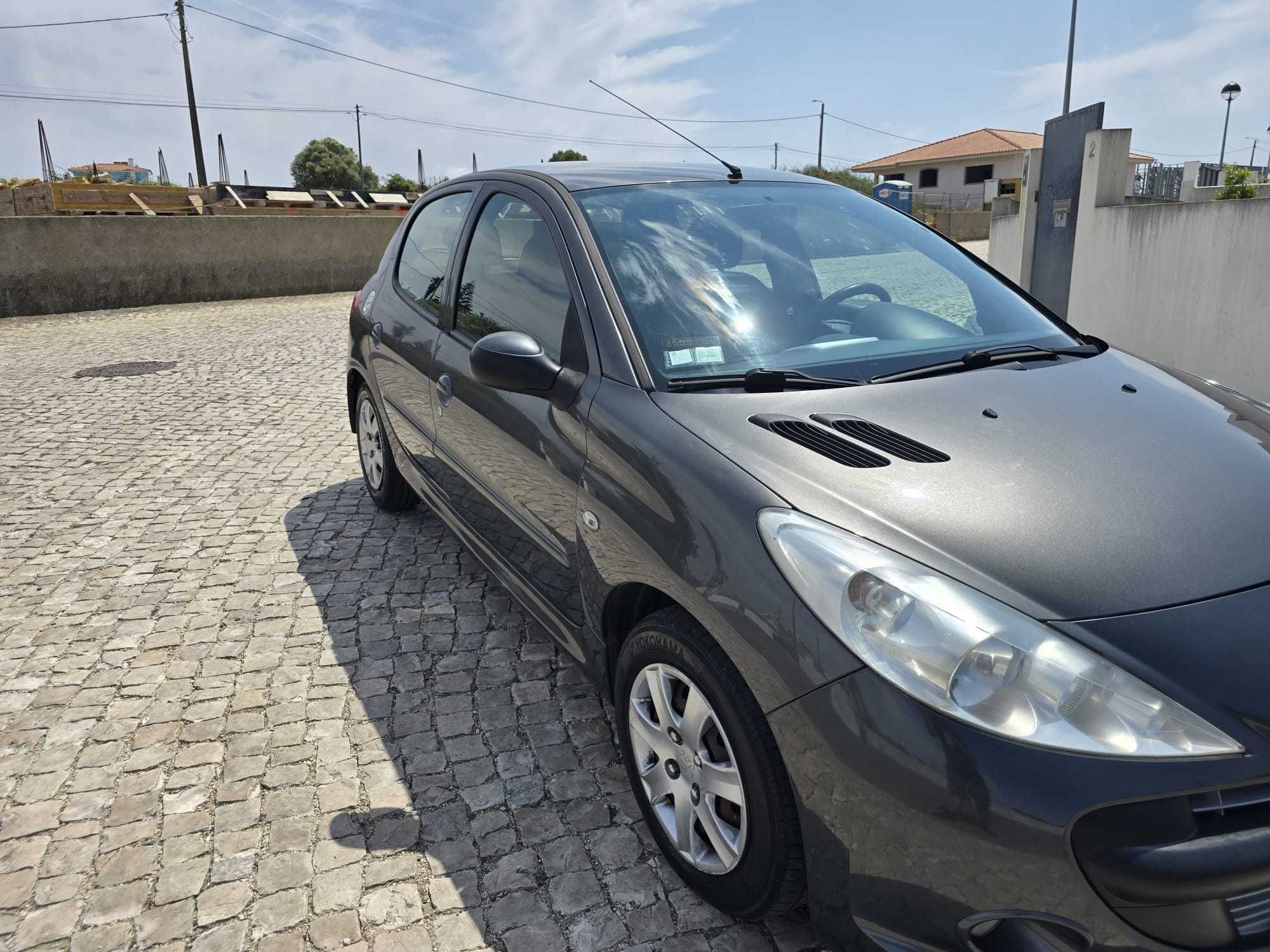 carro impecável  100% confiável  0% de problemas