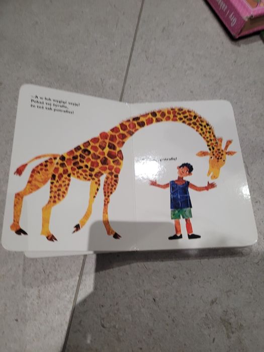 Ksoazka dla dzieci Eric Carle od stóp do głów.