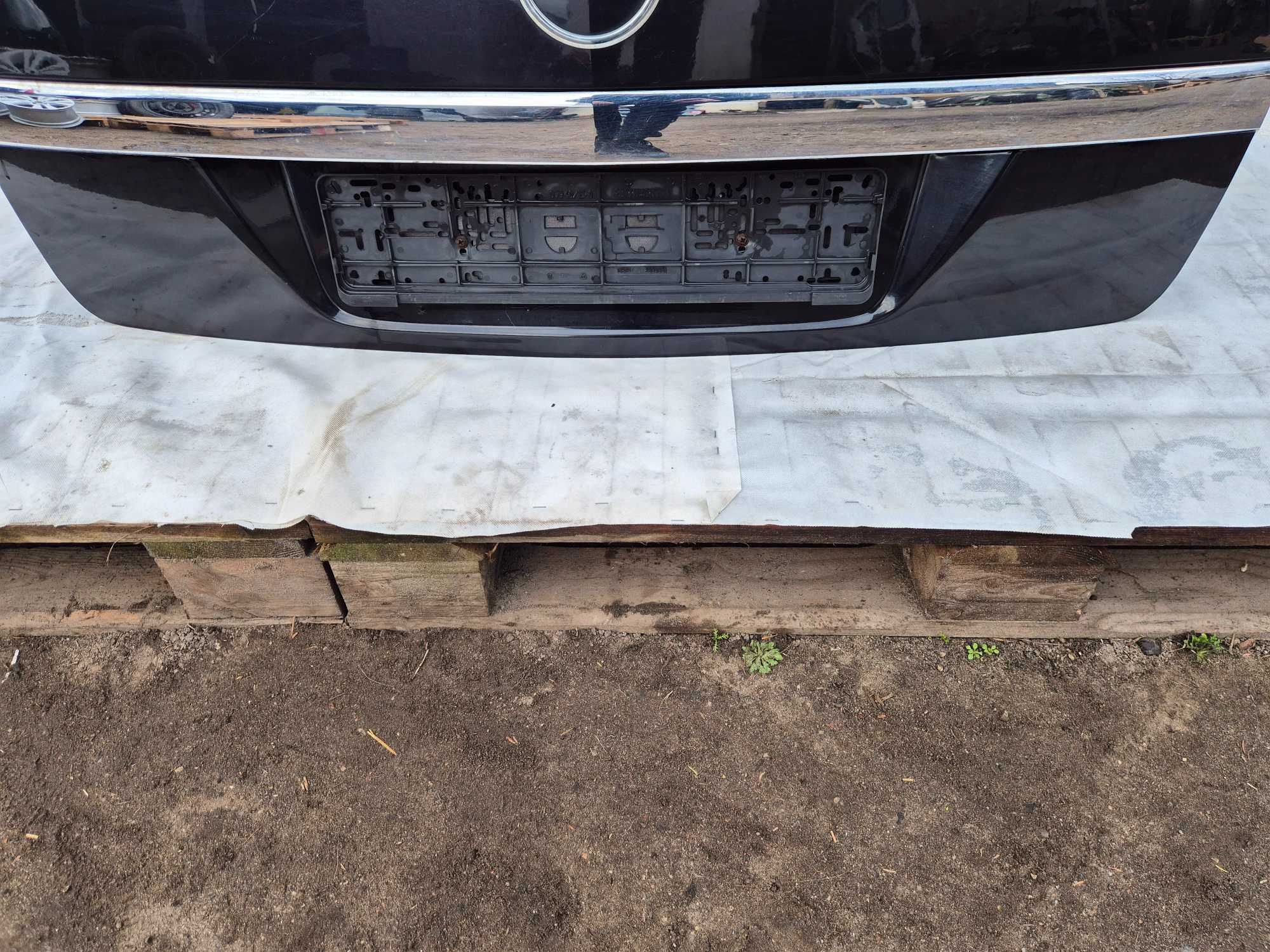 Tylna Tył Klapa Bagażnika Opel Astra III H Kombi Z20R CZARNA 04-14r