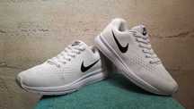 Sneakersy NIKE ZOOM VOMERO 13 r.39 stan idealny