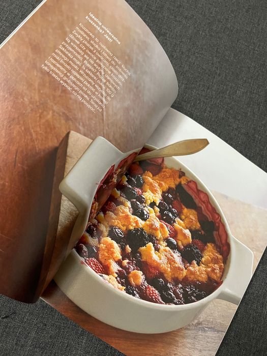 Książka o domowym gotowaniu, domowych sprawach i domowym szczęściu