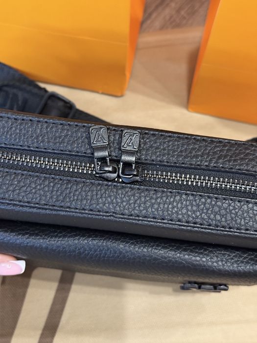 Мужская  сумка месенджер  Louis Vuitton