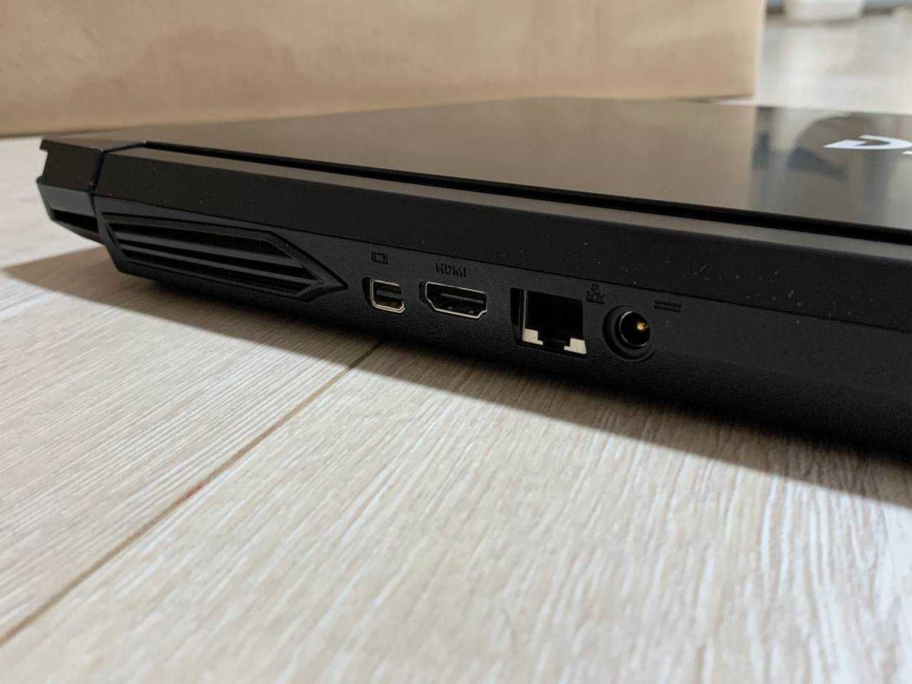 Ноутбук игровой Dream Machines ОЗУ 32 Гб, SSD 500 Гб, G1650-15