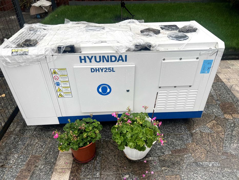 Дизельний генератор Hyundai DHY25L + ATS 20 кВт