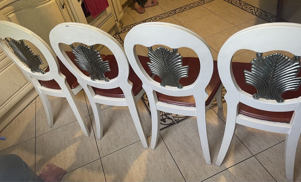 Стулья из натурального дерева