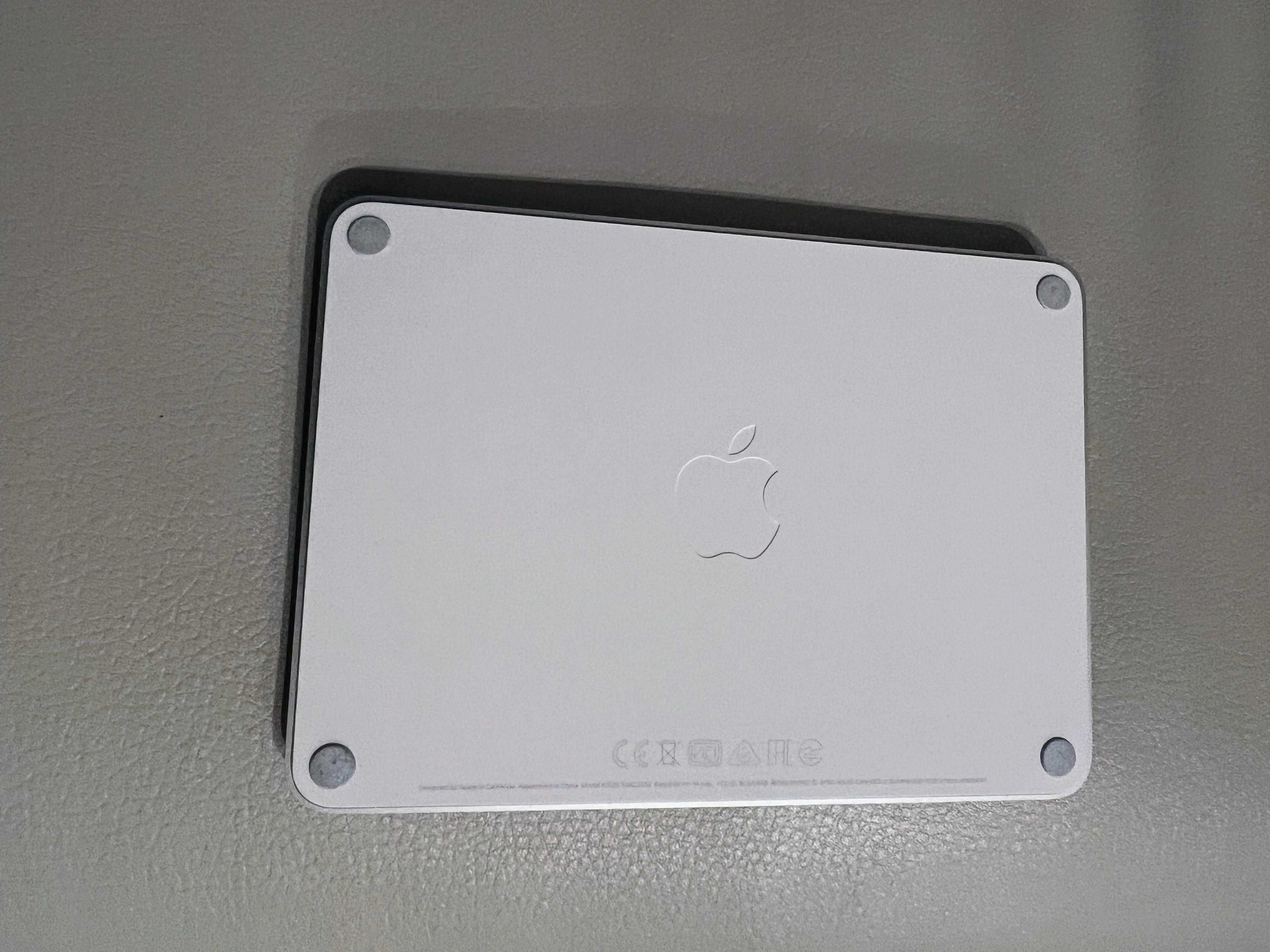 Apple Mac Mini M1 16GB 512GB 2020 z MX Keys oraz Magic Trackpad