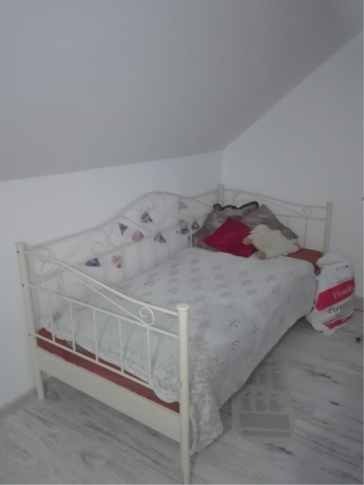 Stelaż metalowe kute jednoosobowe