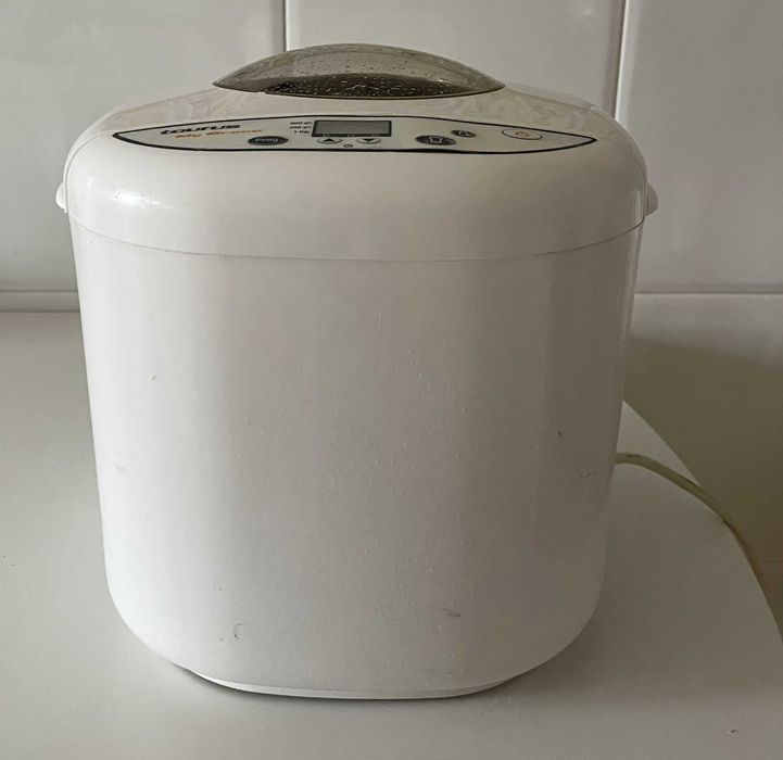 Máquina de fazer pão Taurus