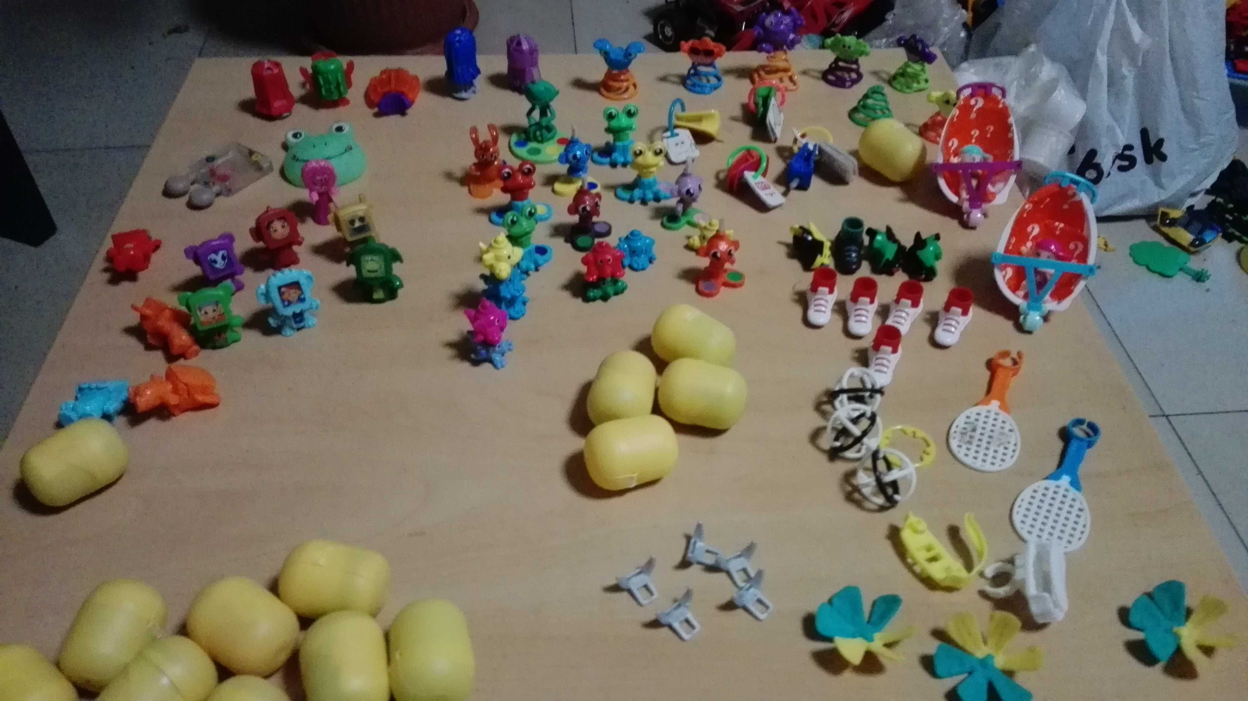 Коллекции Киндер Новые с Вкладышами и Коробочками Kinder