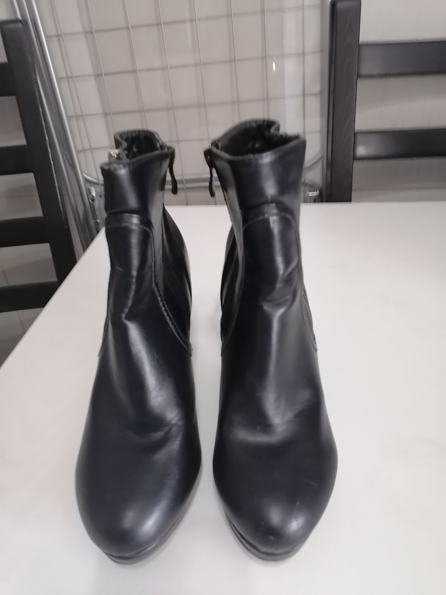 Botas de Senhora      Como NOVAS