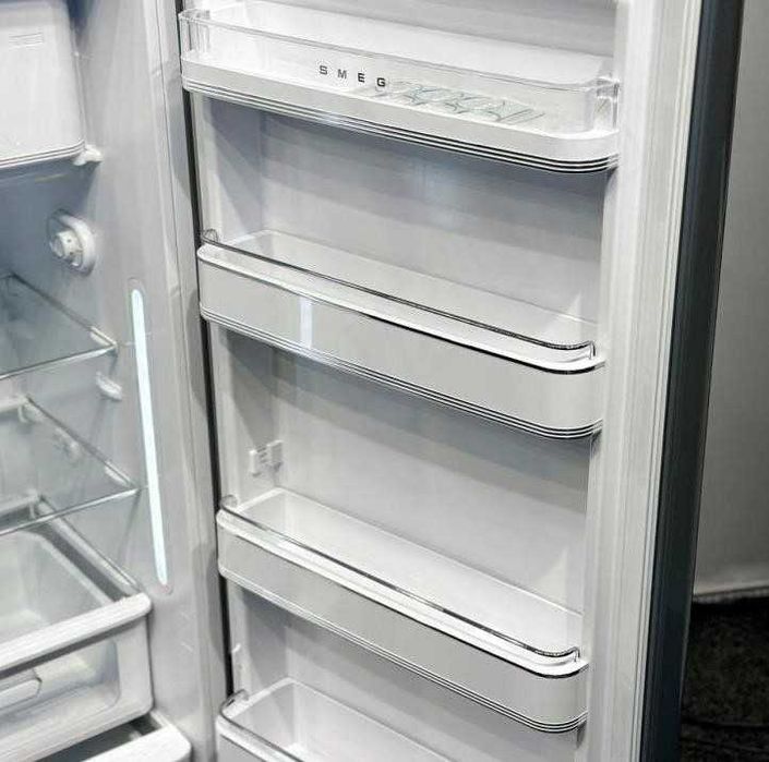 Ретро-холодильник SMEG / СМЕГ FAB28RSV3 / 157 см, сріблястий