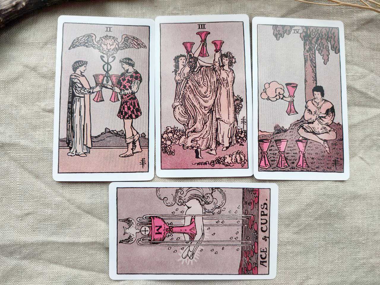 Гадальные карты розовое таро pink tarot классическое таро уейта колода