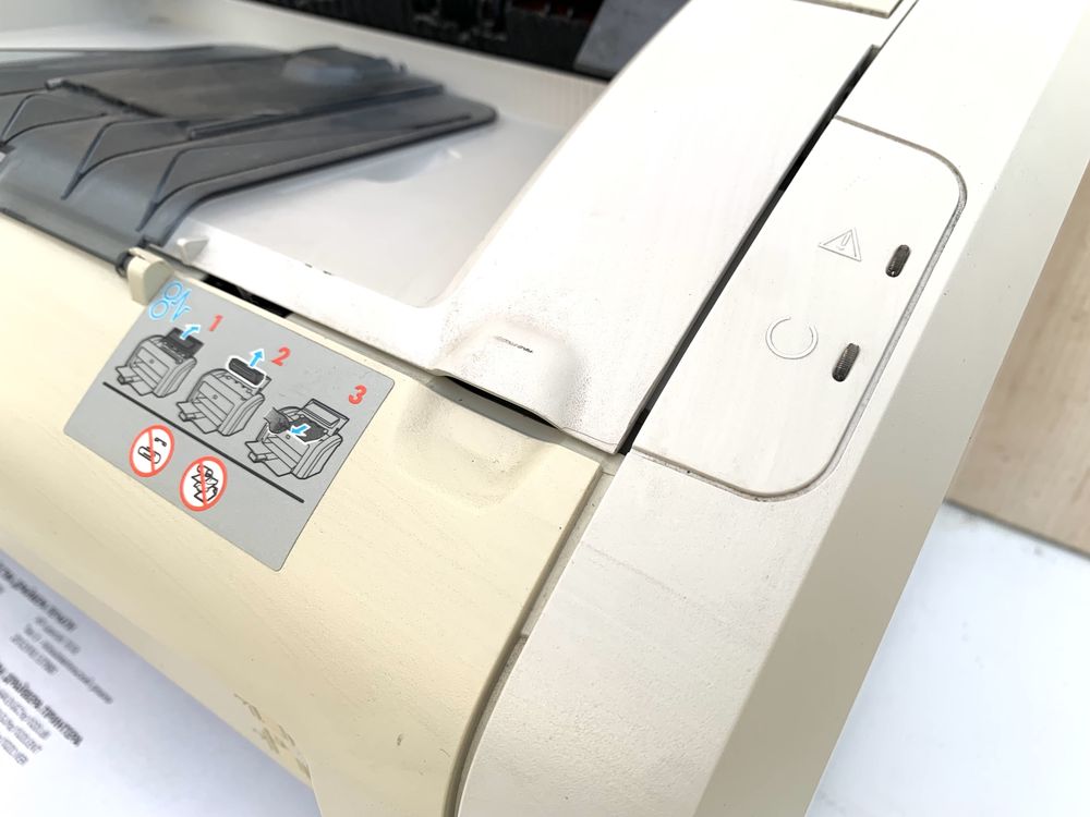 Лазерный прінтер невеликих розмірів HP LaserJet 1018