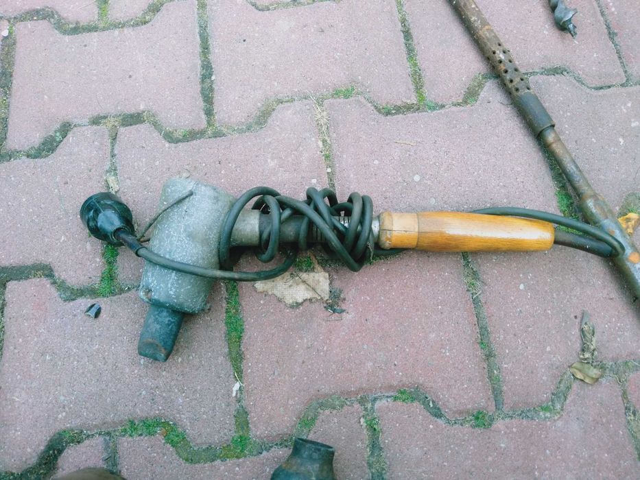 Duża mocna niezniszczalna lutownica do rynien z czasów PRL-u