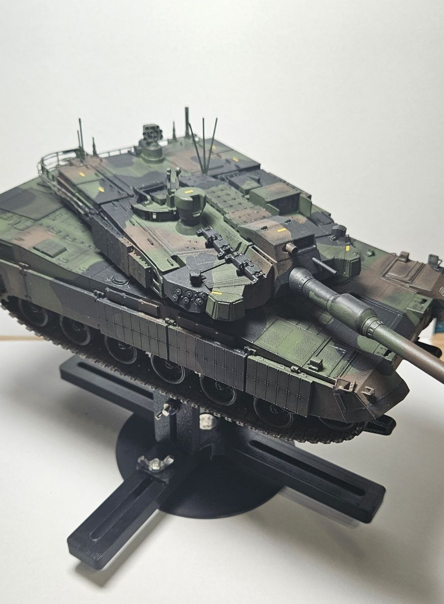 Uchwyt do malowania modeli
