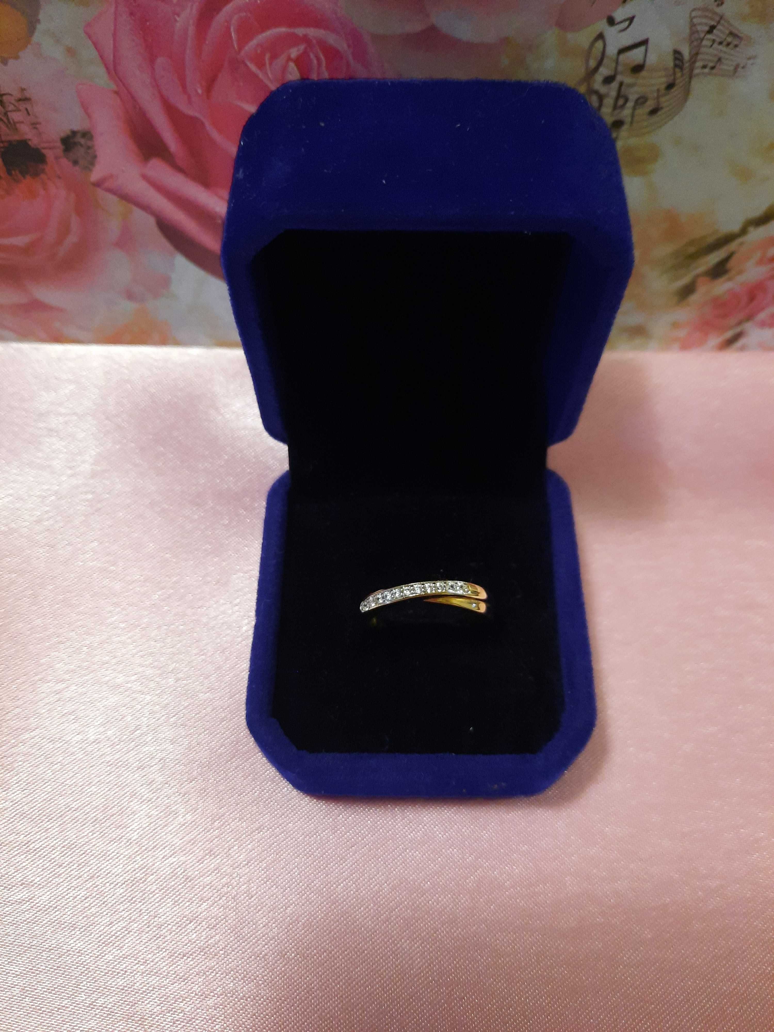 Piękny złoty pierścionek :)