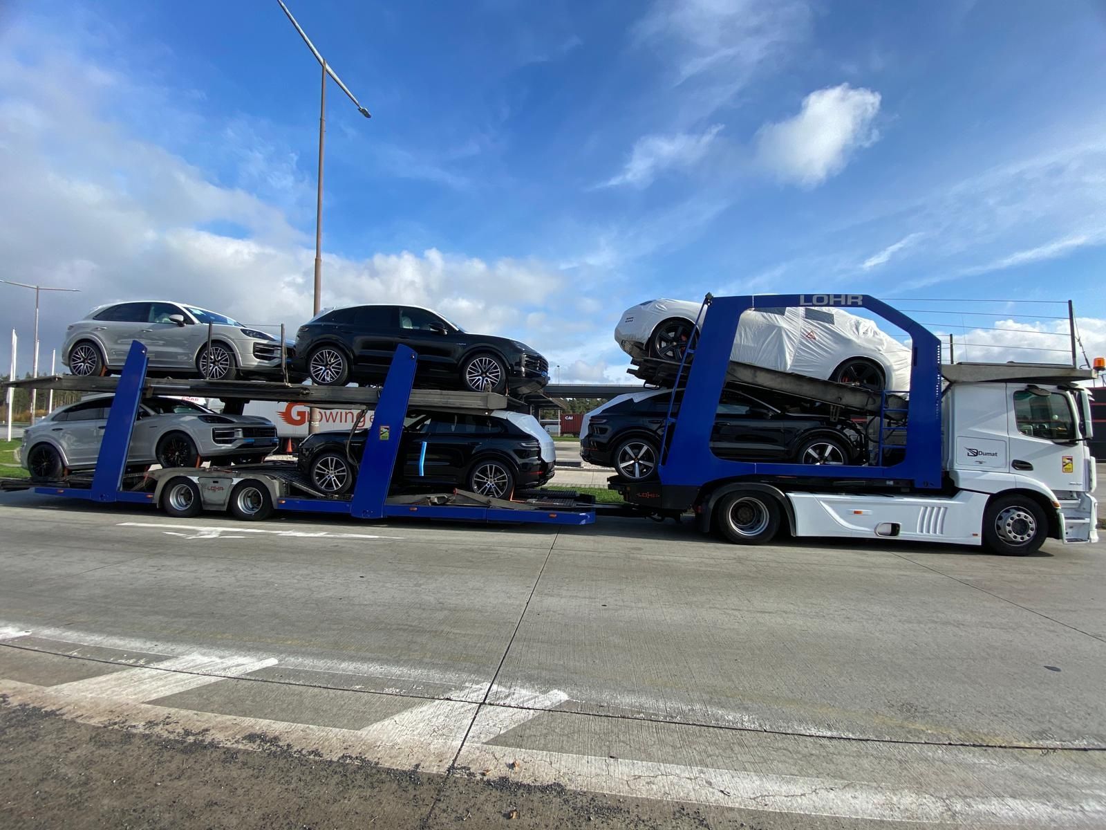 Transport aut Lora lohr laweta
