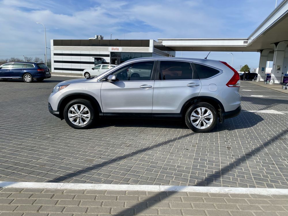 Honda CR-V 2013год