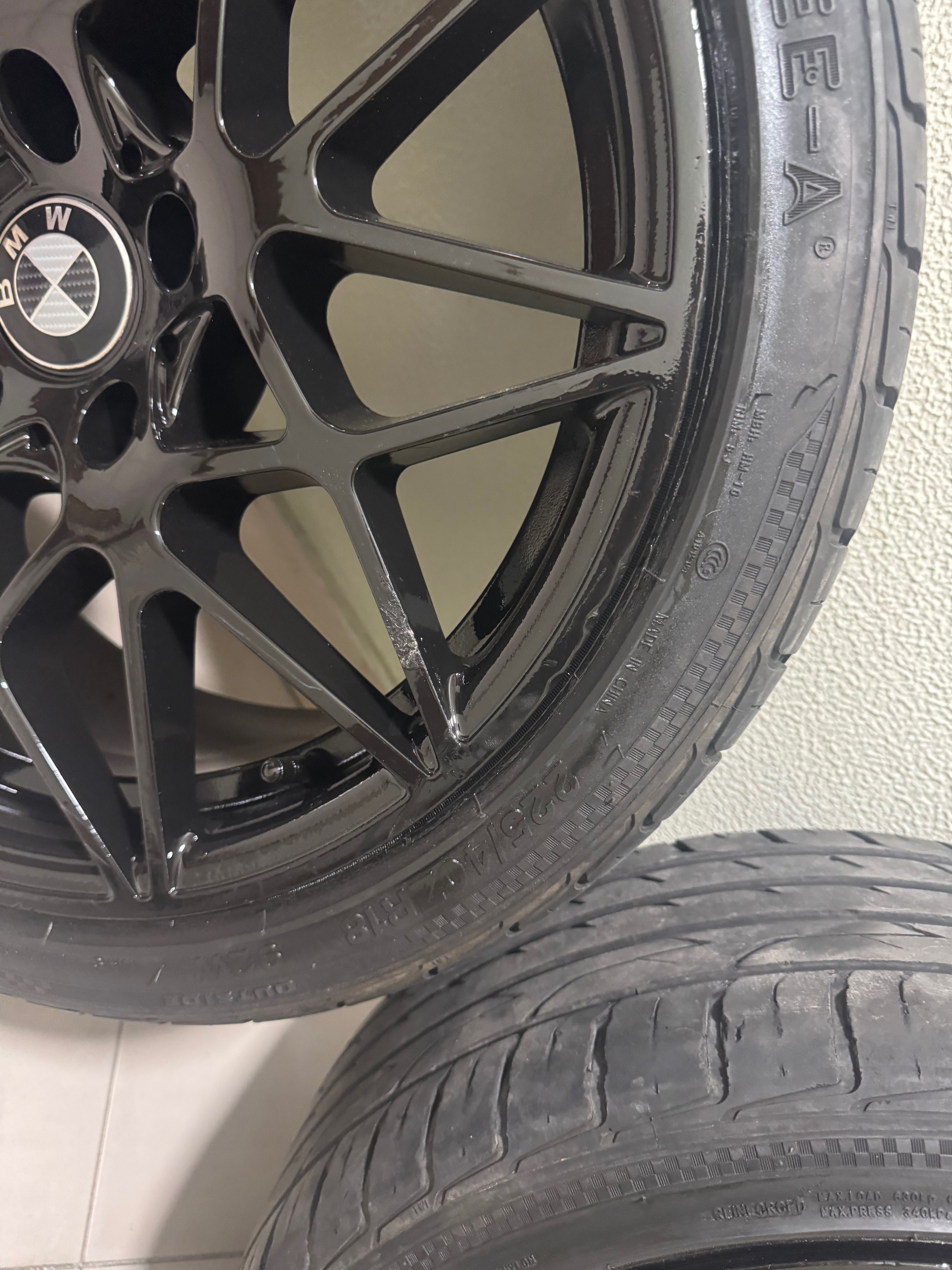 Jogo de jantes  BMW Aro 18 – 5x120 – ET J8 – Pneus em Ótimo Estado