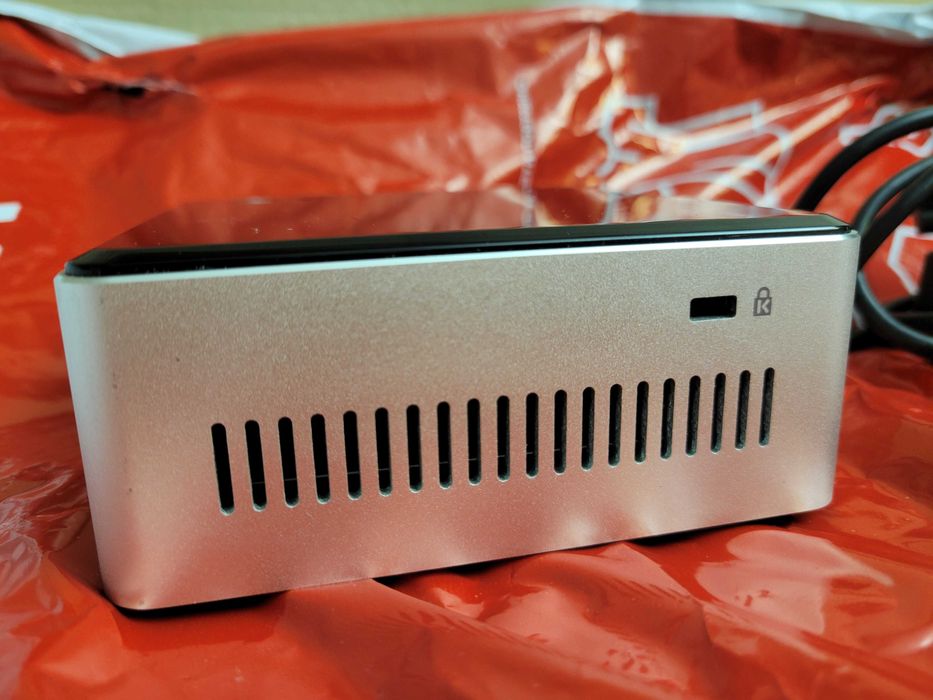 Intel NUC і5-5250U 8Gb 128Gb SSD WiFi BT HDMI компьютер мини неттоп