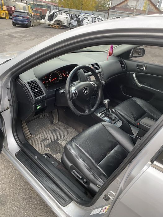 Продам Хонду Акорд VII