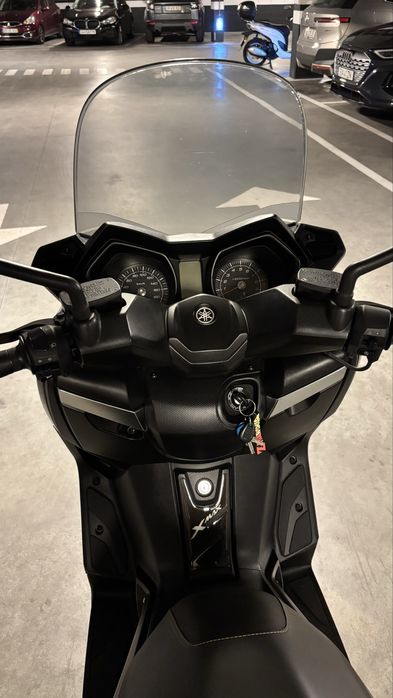 Yamaha X MAX 400
