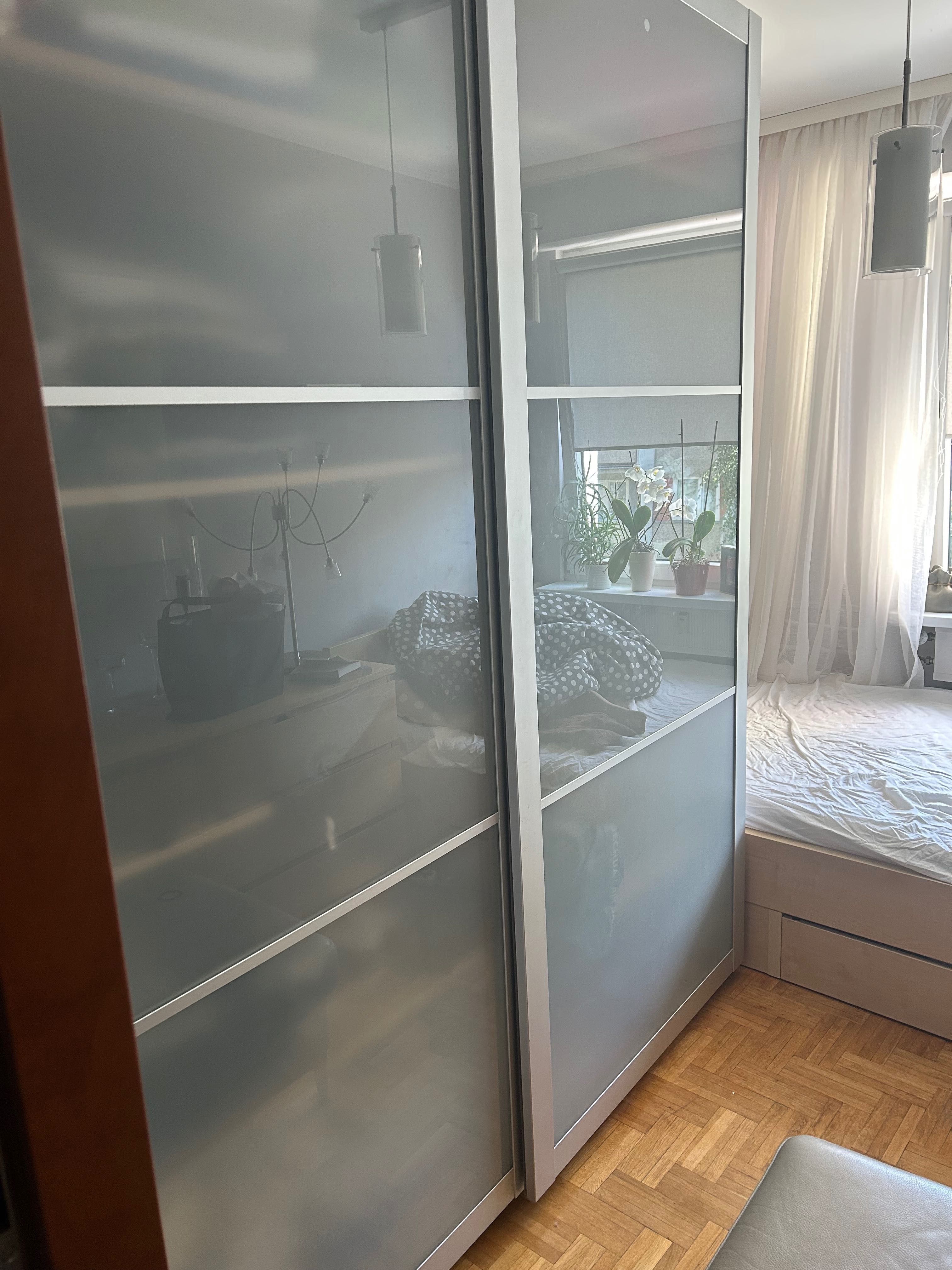 Szafa przesuwna ikea