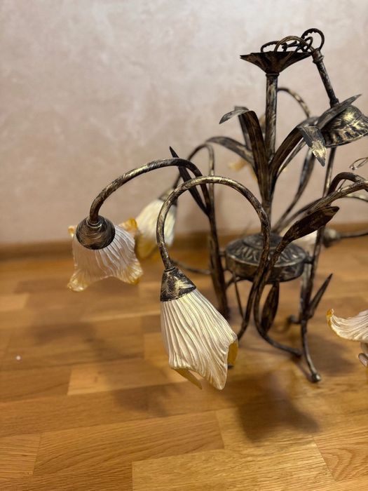 Люстра кована стельова підвісна на стелю світильник на потомок