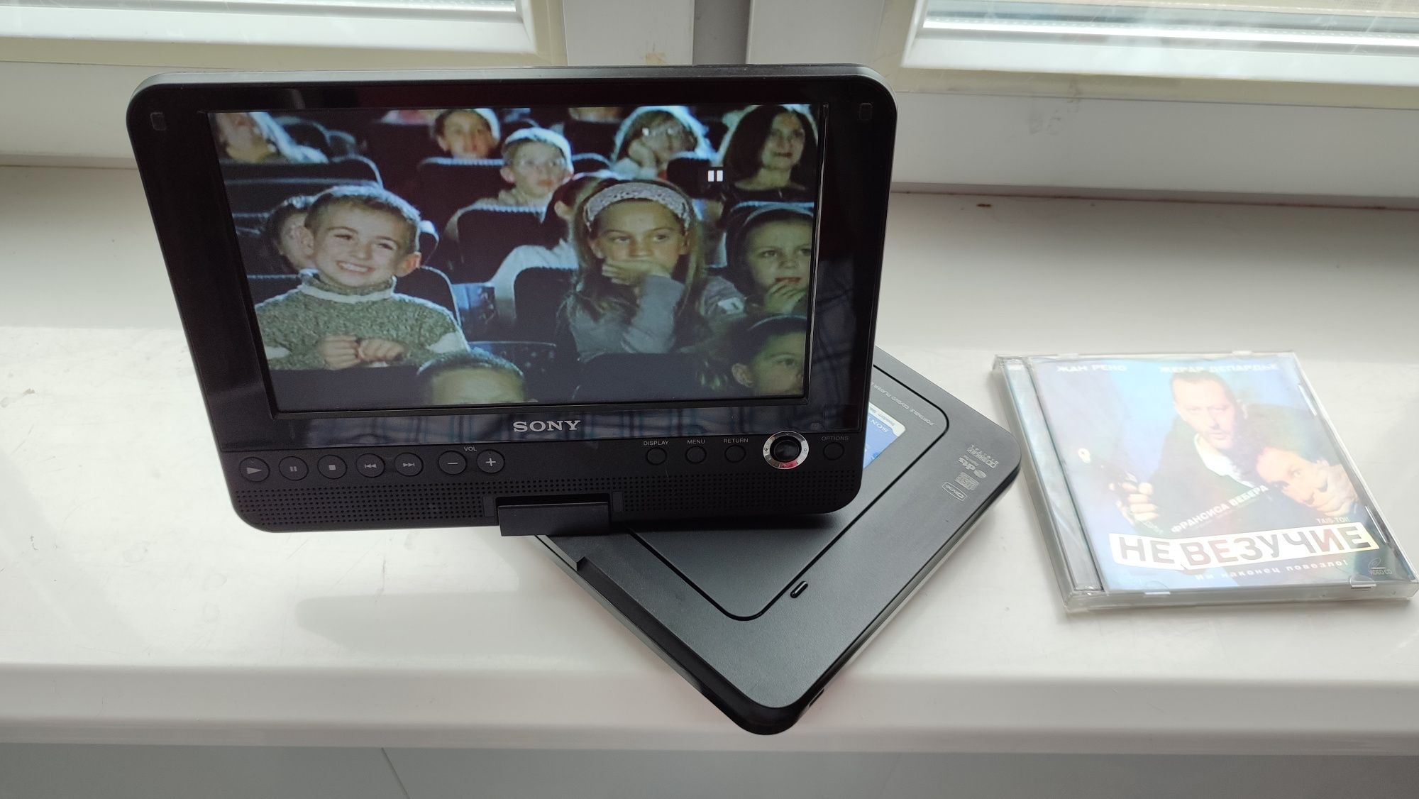 Sony DVP FX 870 CD/DVD портативный проигрыватель плеер програвач ДВД