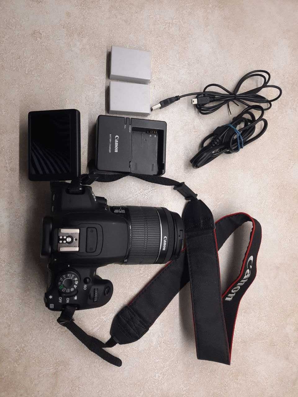 Canon 700D дзеркальний фотоапарат в ідеальному стані