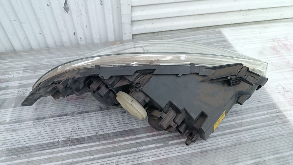 Vendo farol esquerdo de Mercedes W 169 ano 2004 /13