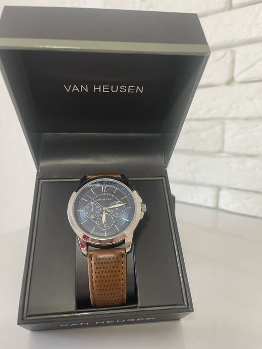 Годинник Van heusen