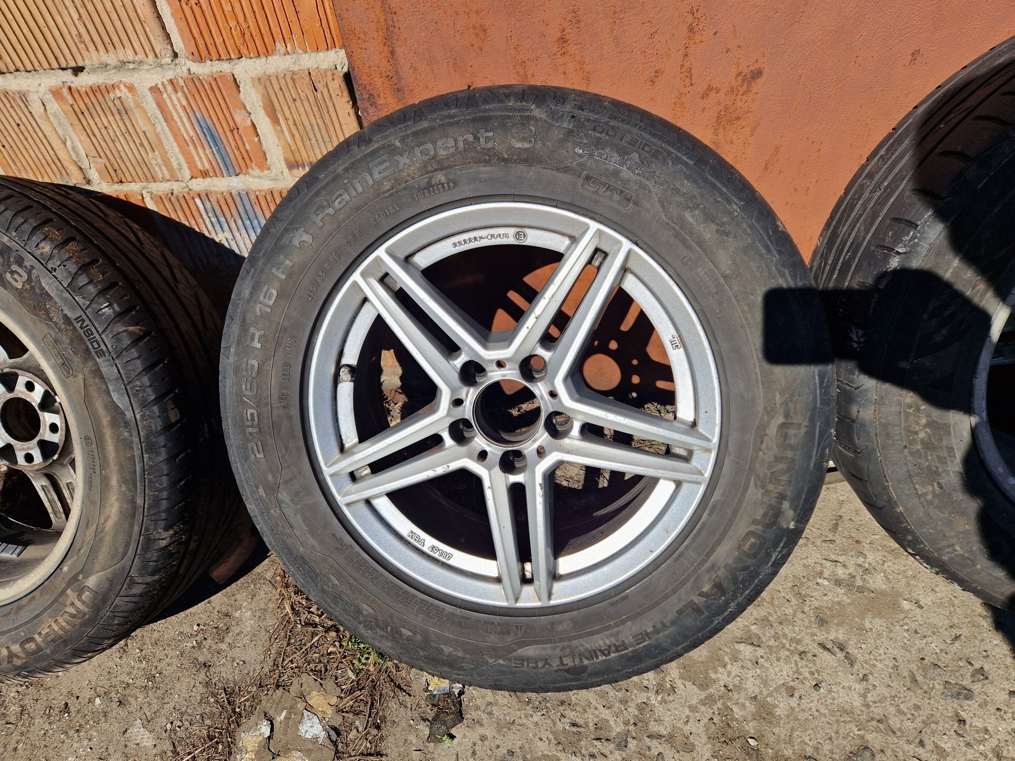 Диски з літньою резиною колеса в зборі Mercedes vito r16