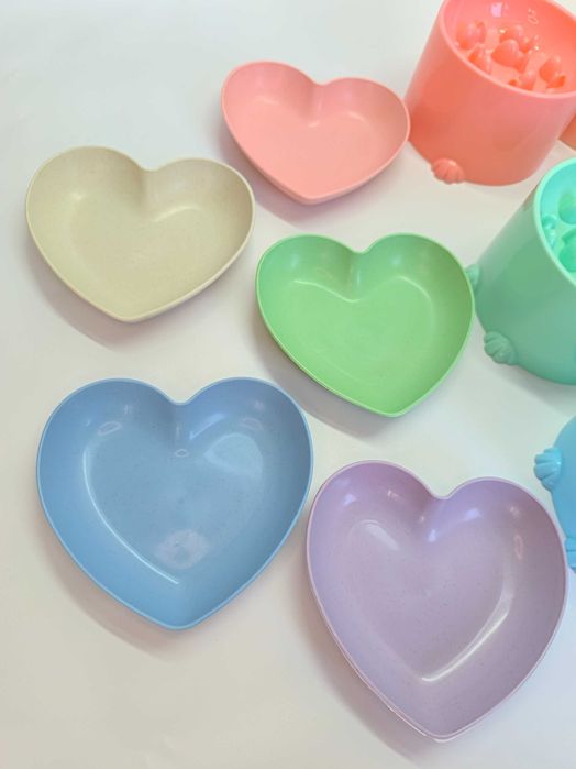 Миска для кота пластик з обмежувачем посуд для котів кошенят