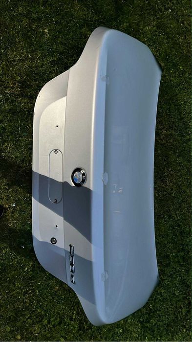 Kalapa bagażnika e60 sedan