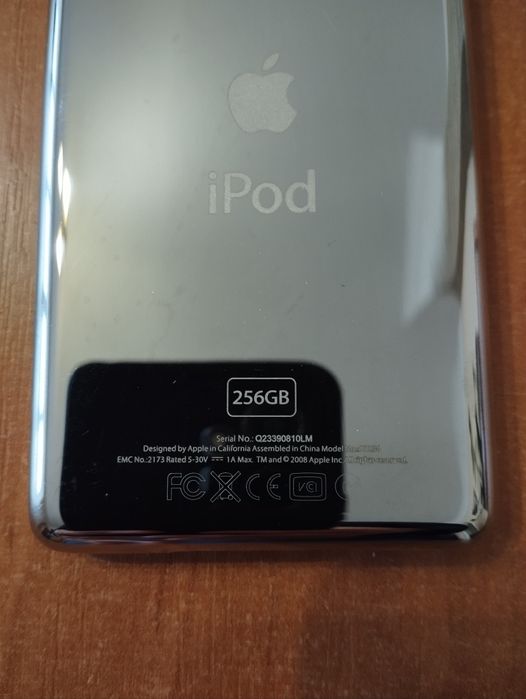 Apple IPod classic video 5,5g 256Gb   на чипе Wolfson DAC (ROCKbox)