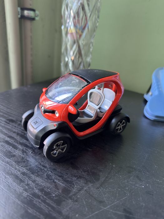 Іграшки Kinsmart