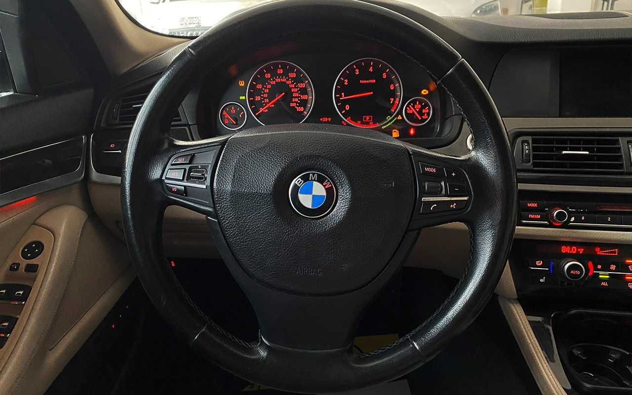 BMW 528 2010 року