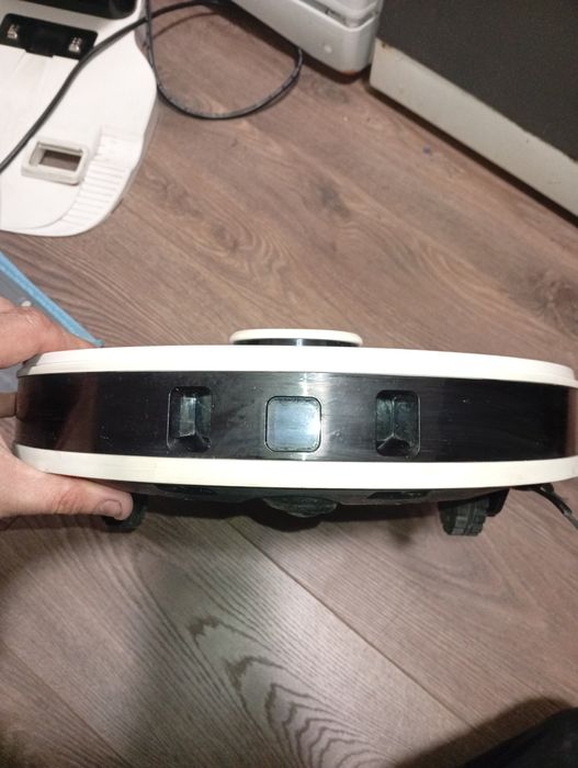 Продам робот пилосос  Deebot N8 Pro