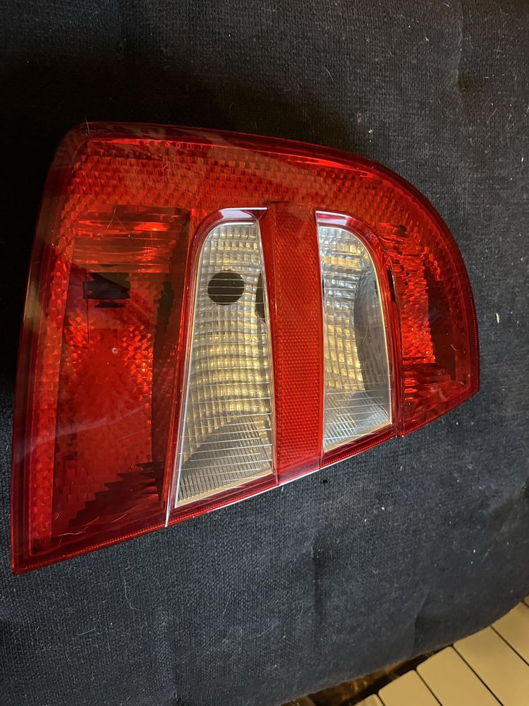 Lampa tylna lewa Skoda Fabia I