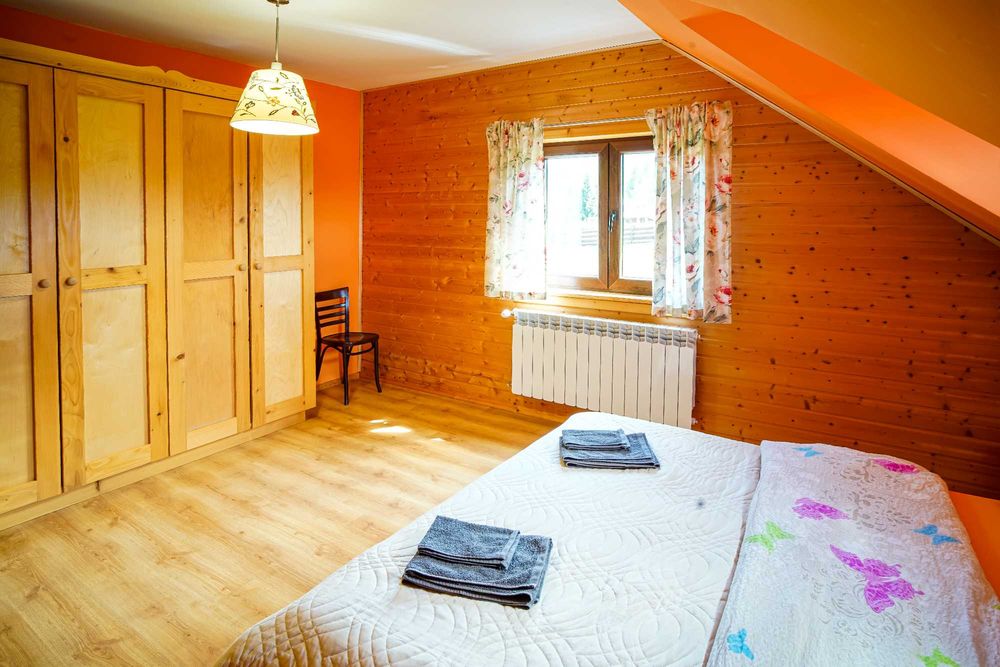 Dom Bieszczady pies widok ferie wakacje wyłączność Wetlina nocleg Góry